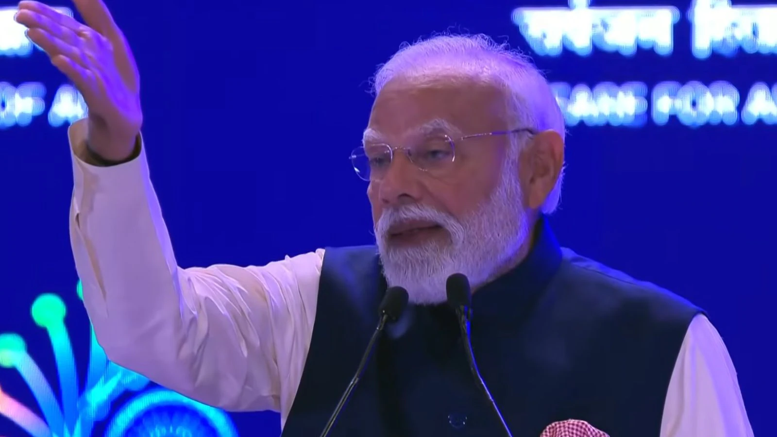 ದೆಹಲಿ AI ಇಂಪ್ಯಾಕ್ಟ್ ಶೃಂಗಸಭೆ 2026 ರಲ್ಲಿ ಪ್ರಧಾನ ಮಂತ್ರಿ ನರೇಂದ್ರ ಮೋದಿ ಅವರು ಕೃತಕ ಬುದ್ಧಿಮತ್ತೆಗಾಗಿ MANAV ದೃಷ್ಟಿಯನ್ನು ಅನಾವರಣಗೊಳಿಸಿದರು.