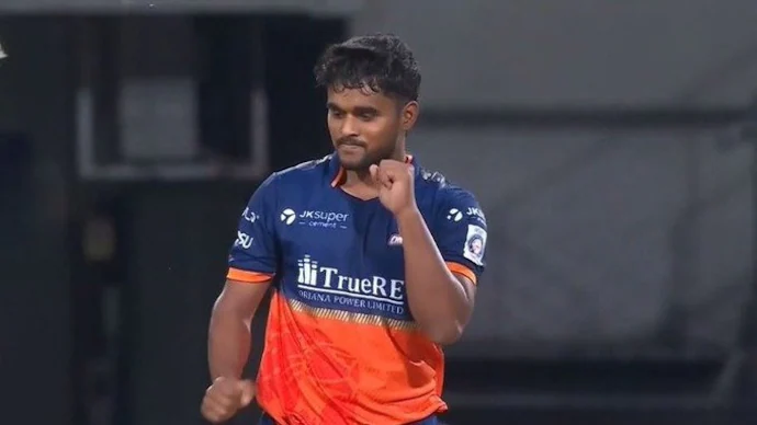 ಟ್ರಕ್ ಚಾಲಕನ ಮಗನಿಂದ ರಾಯಲ್ ಚಾಲೆಂಜರ್ಸ್ ಬೆಂಗಳೂರು ಐಪಿಎಲ್ ಅವಕಾಶಕ್ಕೆ ತಲುಪಿದ ಮಂಗೇಶ್ ಯಾದವ್ ಯಶಸ್ಸಿನ ಕಥೆ.