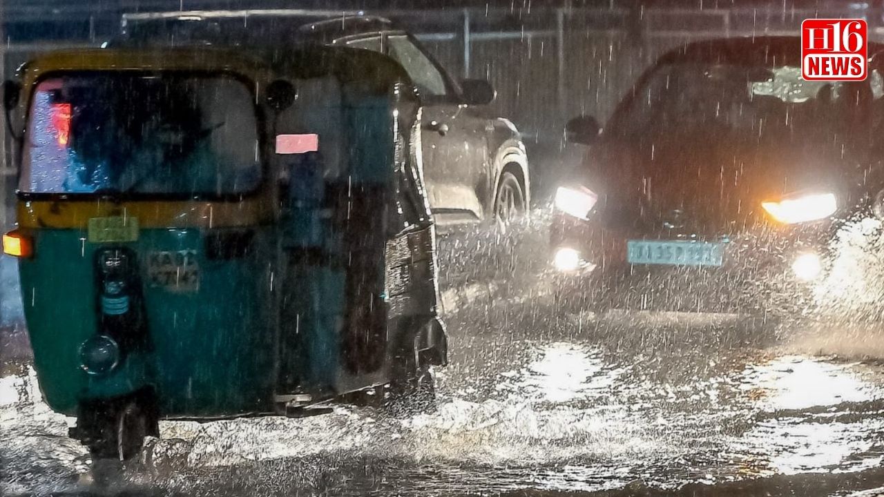 ಬೆಂಗಳೂರಿಗೆ ಮತ್ತೆ ಕಾಲಿಟ್ಟ ವರುಣ : ಮೆಜೆಸ್ಟಿಕ್ ಸೇರಿ ಹಲವಡೆ ಮಳೆ